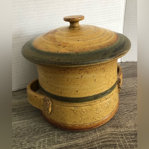 Hand-thrown Pottery Canister with Lid - Picture 16 of 16